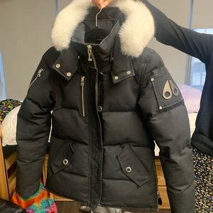 Moose knuckles 3Q JACKET size small. Amazing condition!
